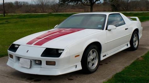 1992 chevrolet camaro z28 - Detailed specs and features for the Used 1992 Chevrolet Camaro Z28 including dimensions, horsepower, engine, capacity, fuel economy, transmission, engine type, …